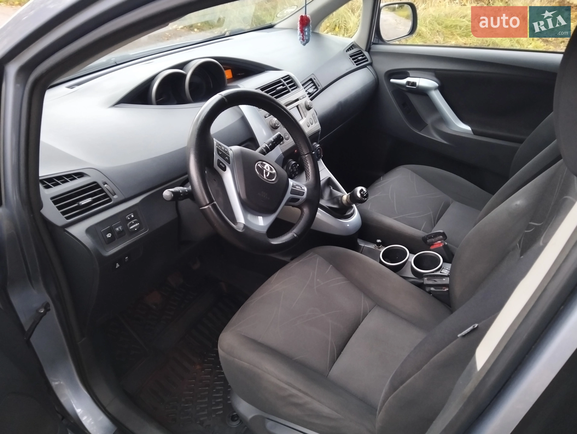 2010 Toyota Verso - мініатюра 13
