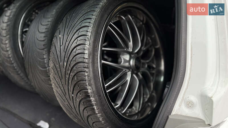 Мінівен Toyota Verso 2014 в Луцьку