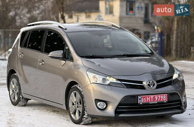 Минивэн Toyota Verso 2014 в Луцке
