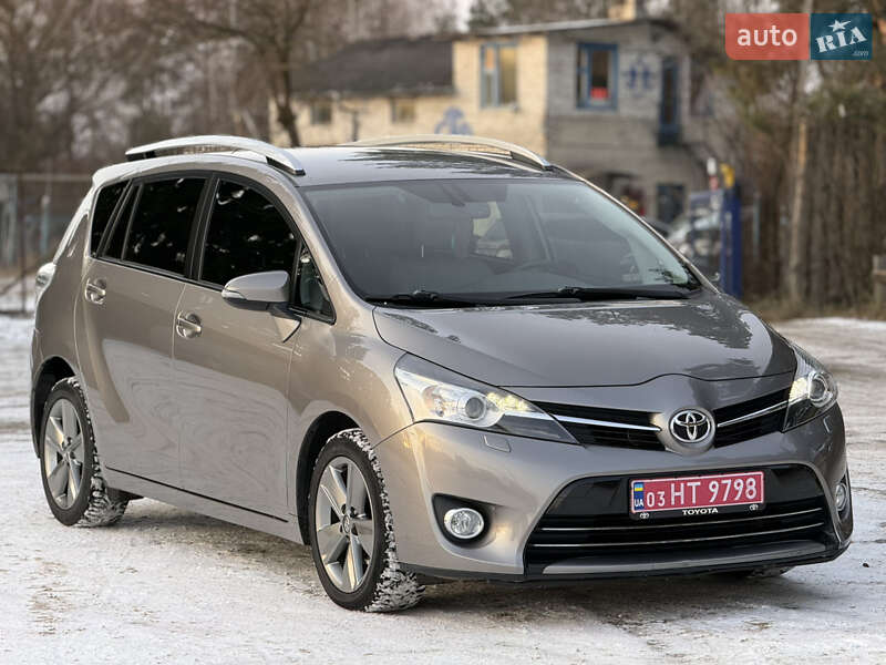 Минивэн Toyota Verso 2014 в Луцке фото 3 Минивэн Toyota Verso 2014 в Луцке
