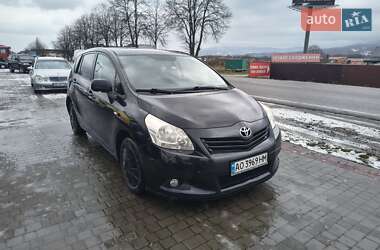 Минивэн Toyota Verso 2010 в Тячеве