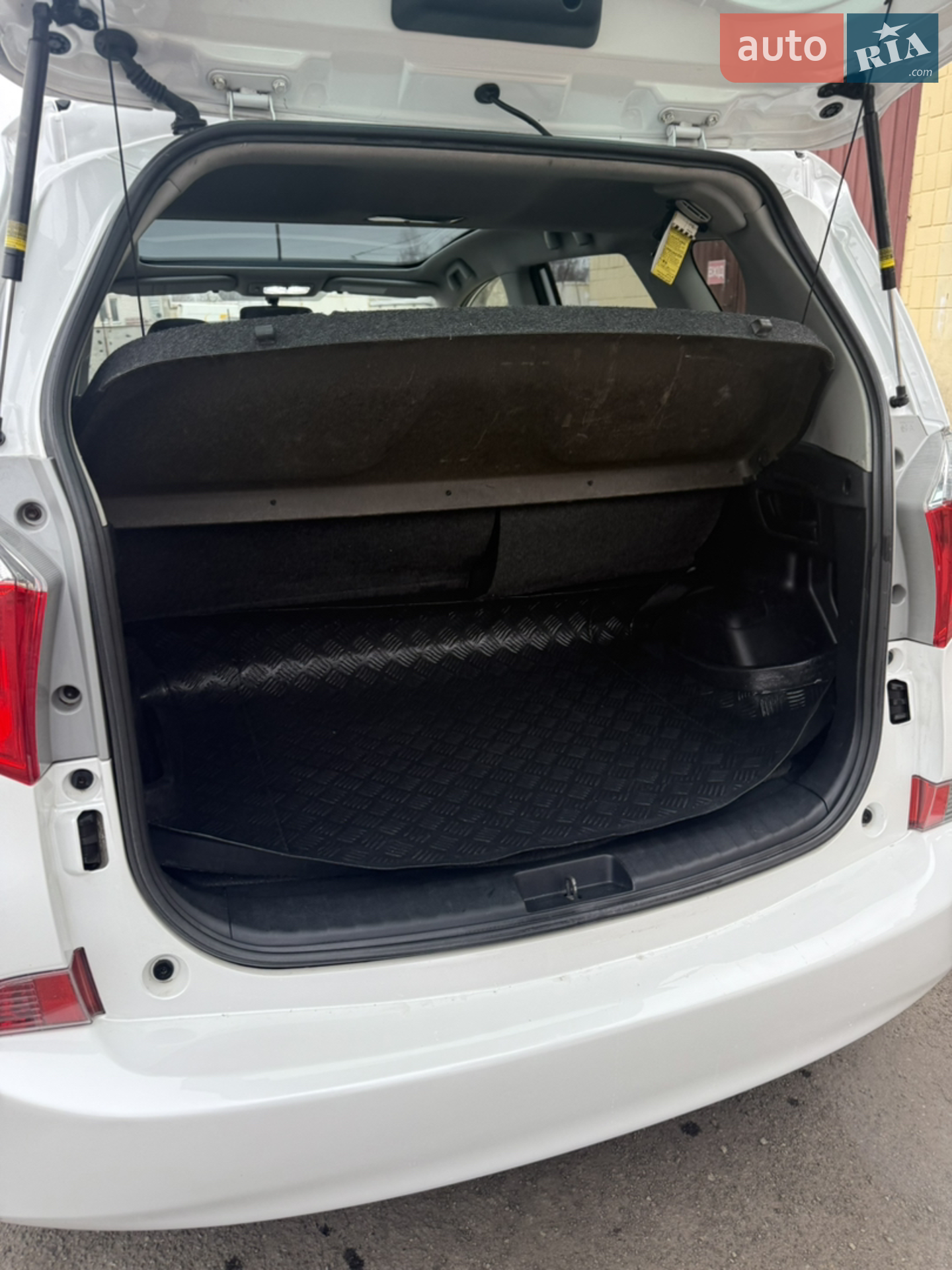 2012 Toyota Verso - мініатюра 3