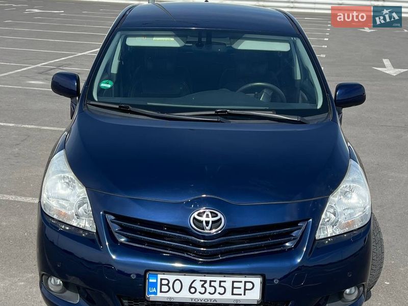 Минивэн Toyota Verso 2009 в Львове