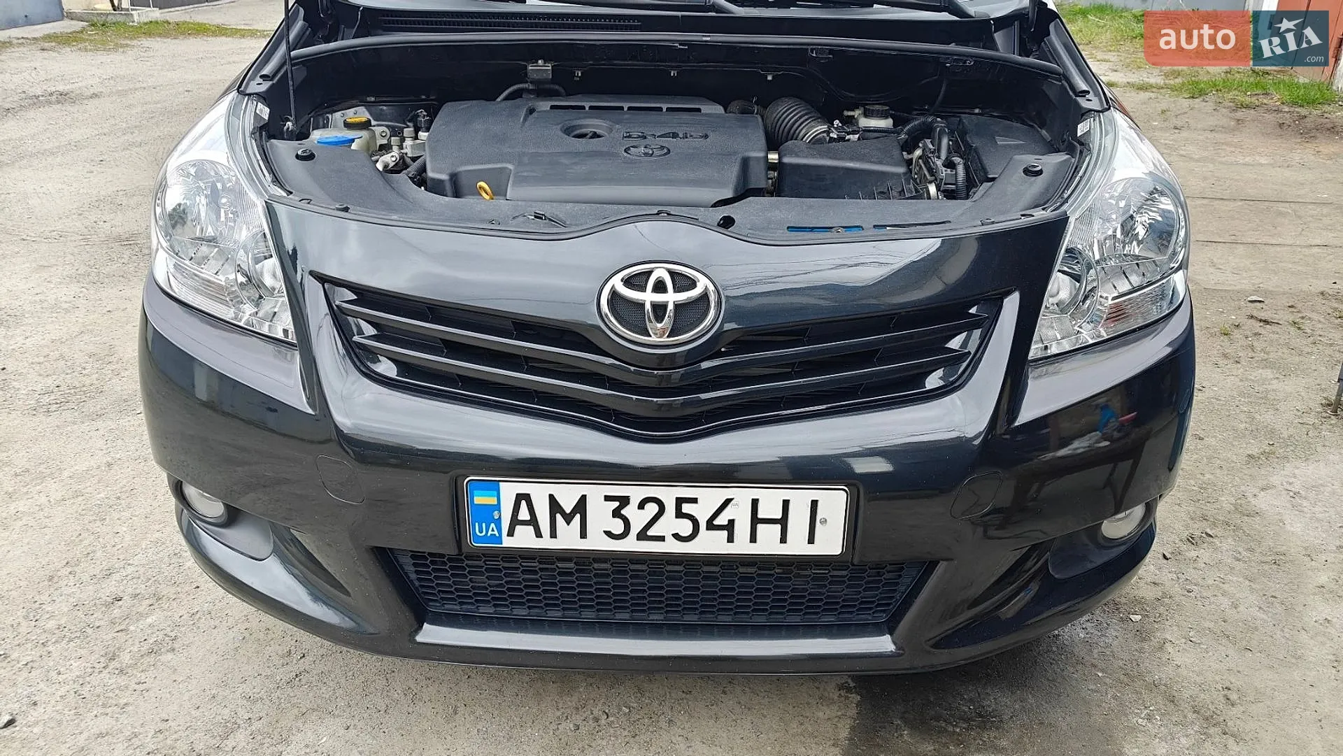 2011 Toyota Verso - мініатюра 2