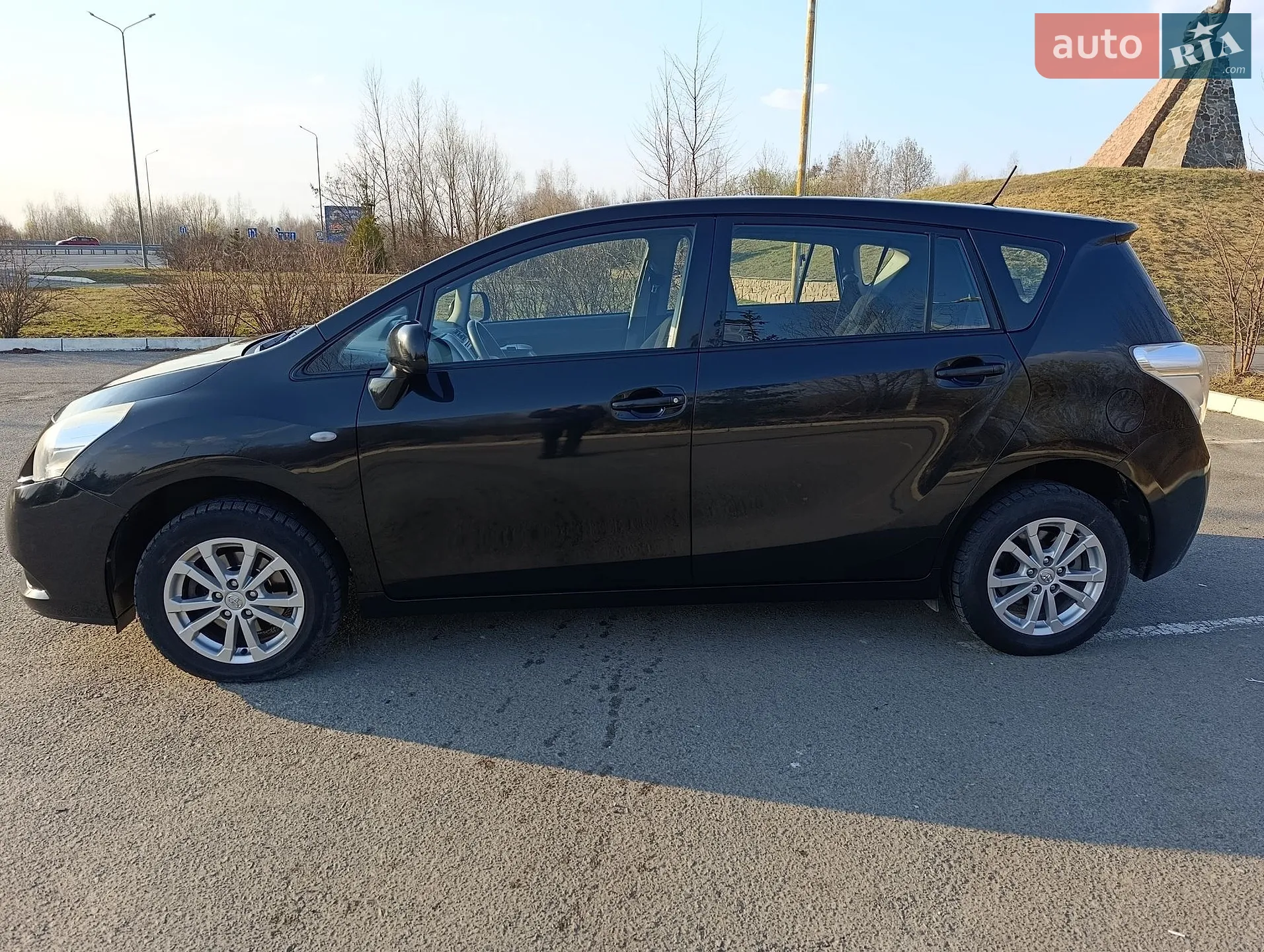 2011 Toyota Verso - мініатюра 12