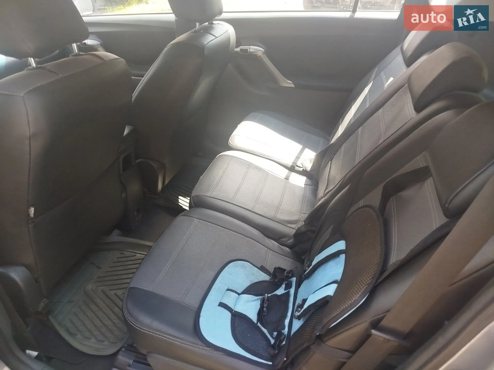 2010 Toyota Verso - мініатюра 5