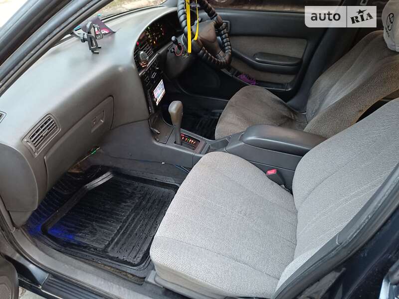 Седан Toyota Vista 1990 в Одесі