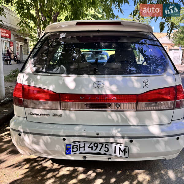 Універсал Toyota Vista 1999 в Одесі