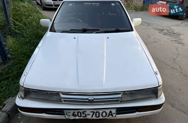 Седан Toyota Vista 1986 в Одессе