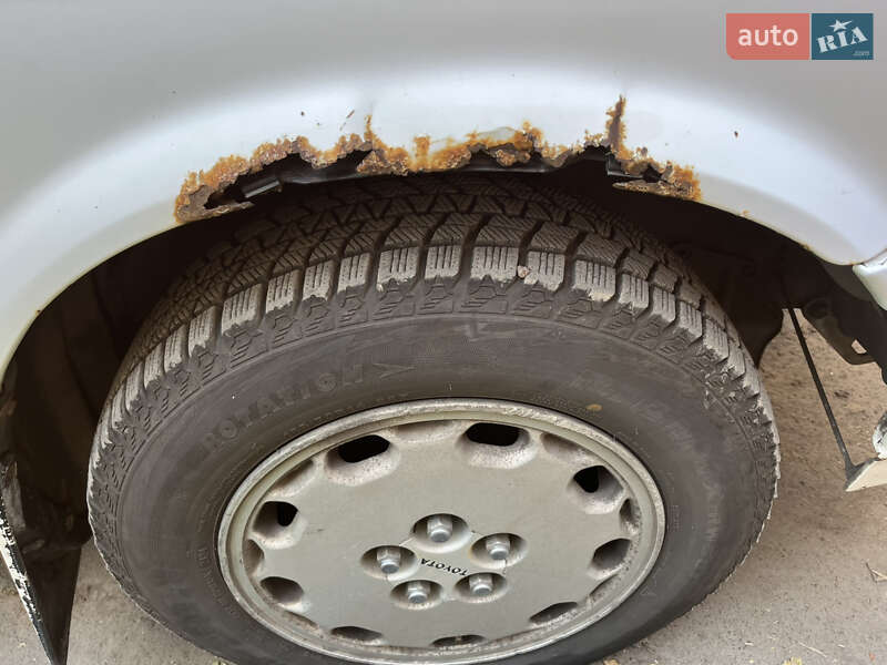 Седан Toyota Vista 1986 в Одесі