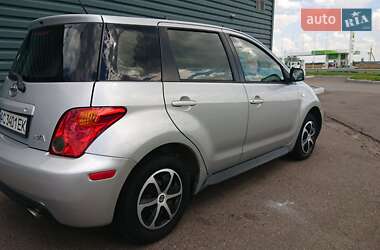 Хэтчбек Toyota XA 2004 в 