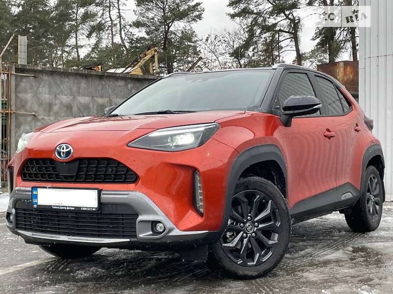 Toyota Yaris Гібрид - купити Яріс гібрид в Києві, ціна від