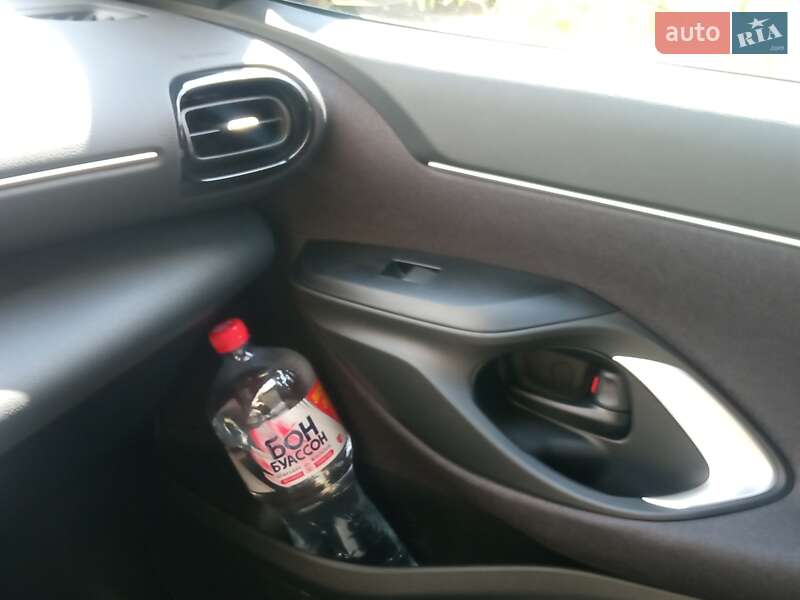 Внедорожник / Кроссовер Toyota Yaris Cross 2023 в Киеве