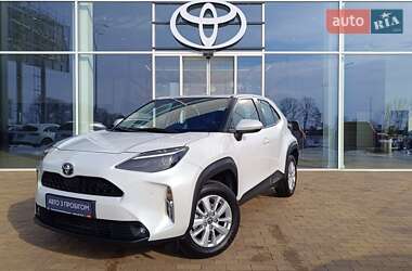 Внедорожник / Кроссовер Toyota Yaris Cross 2023 в Киеве