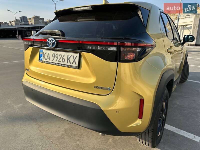 Внедорожник / Кроссовер Toyota Yaris Cross 2023 в Киеве