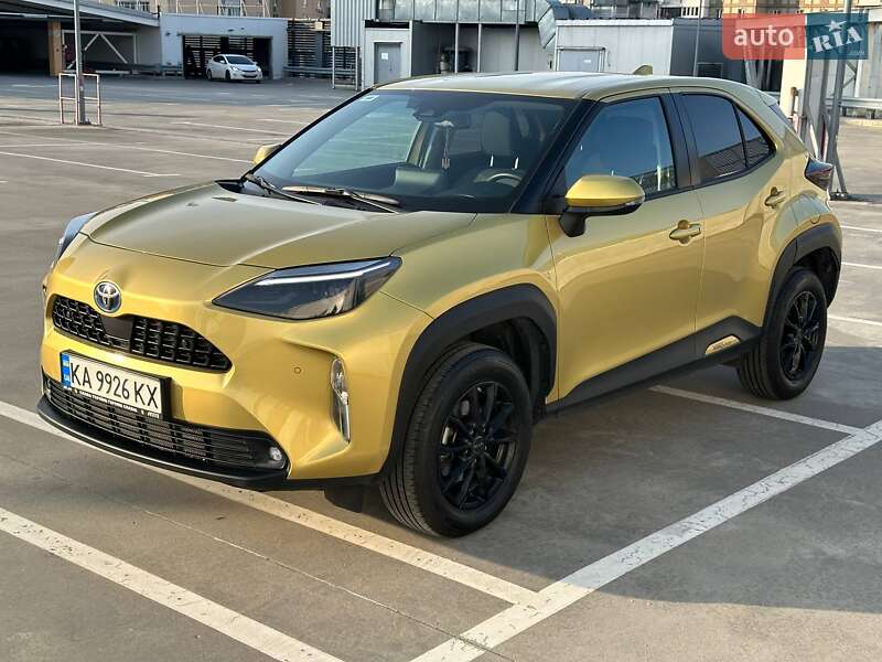 Внедорожник / Кроссовер Toyota Yaris Cross 2023 в Киеве