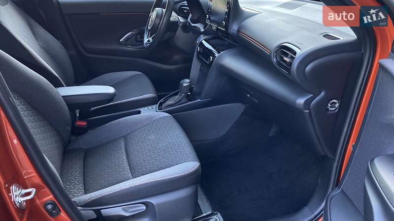Внедорожник / Кроссовер Toyota Yaris Cross 2023 в Одессе