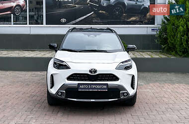 Позашляховик / Кросовер Toyota Yaris Cross 2024 в Чернівцях