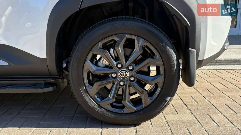 Позашляховик / Кросовер Toyota Yaris Cross 2024 в Києві