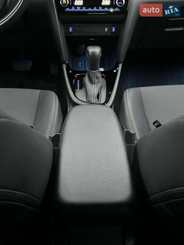 Внедорожник / Кроссовер Toyota Yaris Cross 2021 в Киеве фото 56 Внедорожник / Кроссовер Toyota Yaris Cross 2021 в Киеве