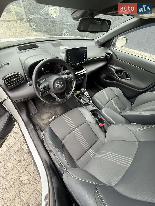 Внедорожник / Кроссовер Toyota Yaris Cross 2024 в Одессе