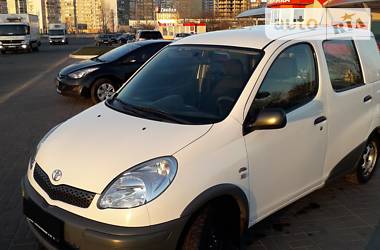 Минивэн Toyota Yaris Verso 2004 в Киеве