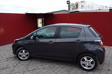 Хэтчбек Toyota Yaris 2013 в Бродах