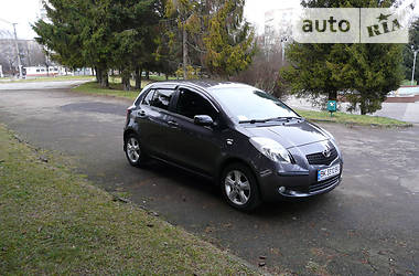 Хэтчбек Toyota Yaris 2008 в Ровно