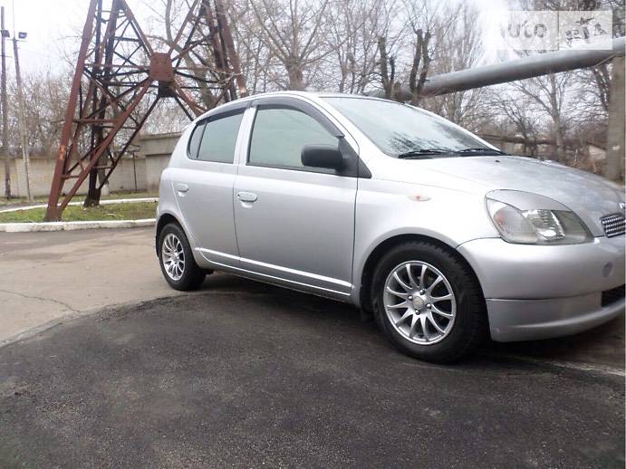 Хэтчбек Toyota Yaris 2001 в Николаеве