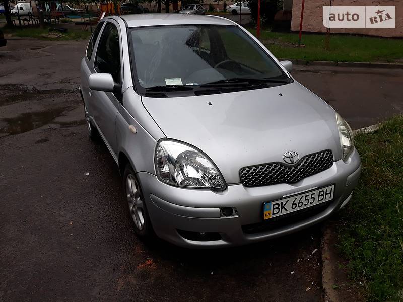 Хетчбек Toyota Yaris 2004 в Рівному