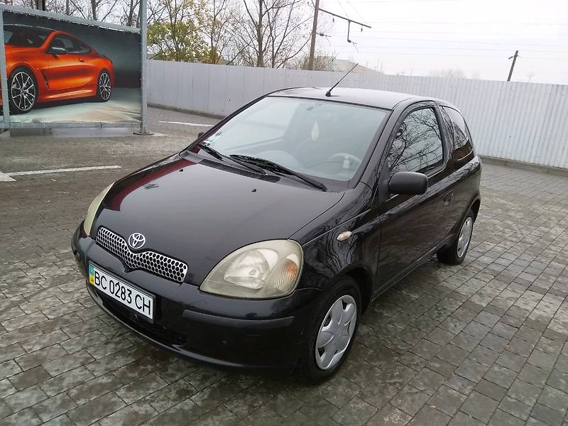 Хэтчбек Toyota Yaris 2001 в Львове