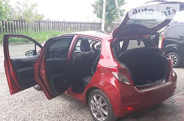 Хэтчбек Toyota Yaris 2011 в Снятине