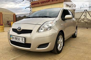 Хетчбек Toyota Yaris 2010 в Одесі