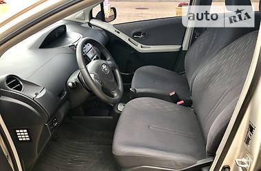 Хэтчбек Toyota Yaris 2010 в Одессе