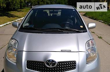 Хэтчбек Toyota Yaris 2007 в Остроге