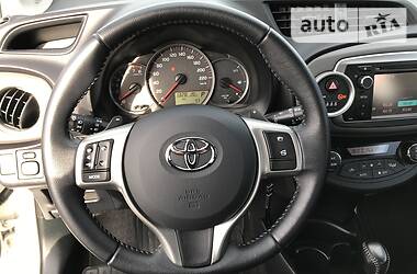 Хэтчбек Toyota Yaris 2012 в Одессе