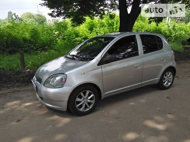 Хетчбек Toyota Yaris 2001 в Бучі