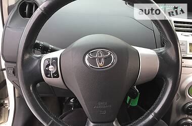 Хетчбек Toyota Yaris 2007 в 