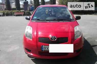 Хетчбек Toyota Yaris 2008 в  Хетчбек Toyota Yaris 2008 в