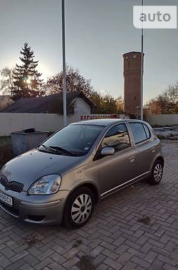 Хетчбек Toyota Yaris 2004 в Охтирці