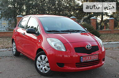 Хэтчбек Toyota Yaris 2008 в Сумах