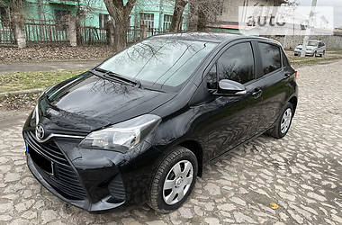 Хэтчбек Toyota Yaris 2015 в Запорожье