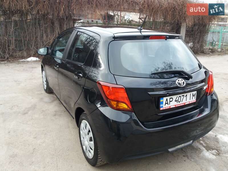 Хетчбек Toyota Yaris 2017 в Запоріжжі