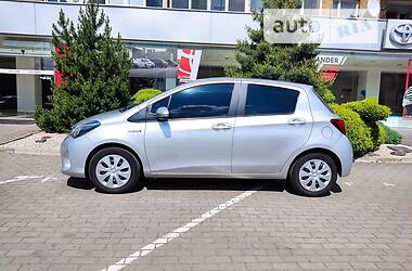 Хэтчбек Toyota Yaris 2014 в Ужгороде