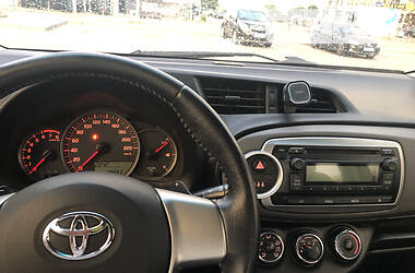 Хэтчбек Toyota Yaris 2013 в Киеве