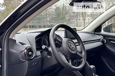 Седан Toyota Yaris 2018 в 