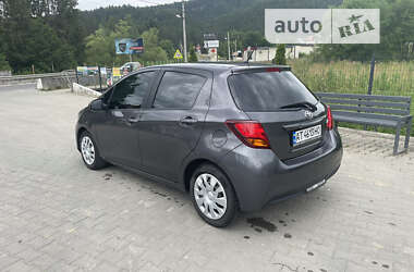 Хетчбек Toyota Yaris 2014 в Яремчі