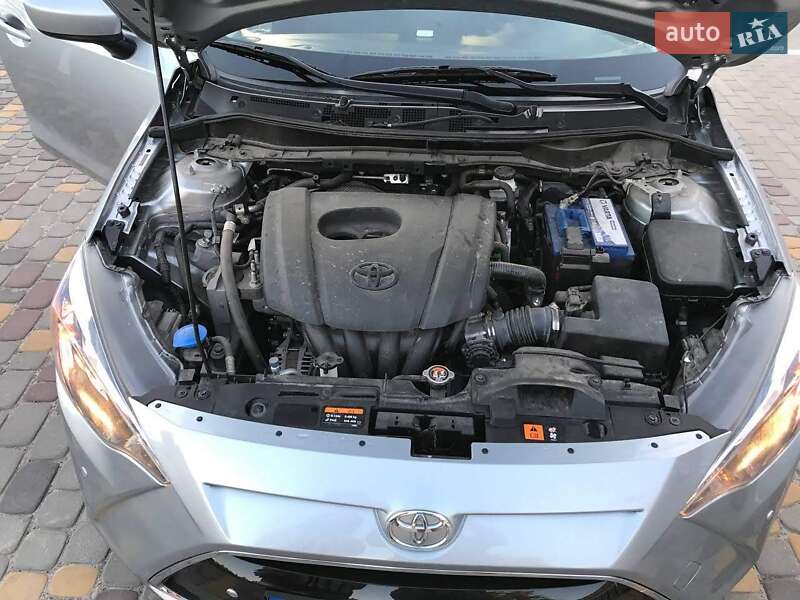 Седан Toyota Yaris 2017 в Луцке