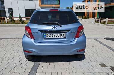 Хэтчбек Toyota Yaris 2012 в Львове