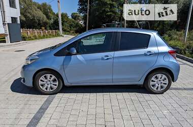 Хэтчбек Toyota Yaris 2012 в Львове